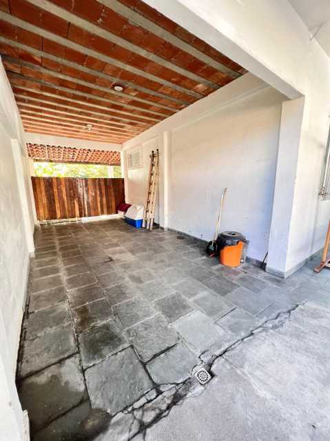 Casa à venda com 3 quartos, 80m² - Foto 8