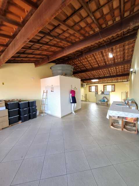 Casa de Condomínio à venda com 3 quartos, 216m² - Foto 24