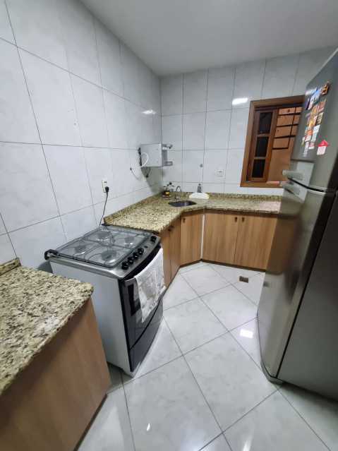 Casa de Condomínio à venda com 3 quartos, 216m² - Foto 11