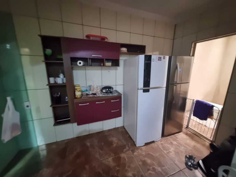 Casa à venda com 2 quartos, 154m² - Foto 12