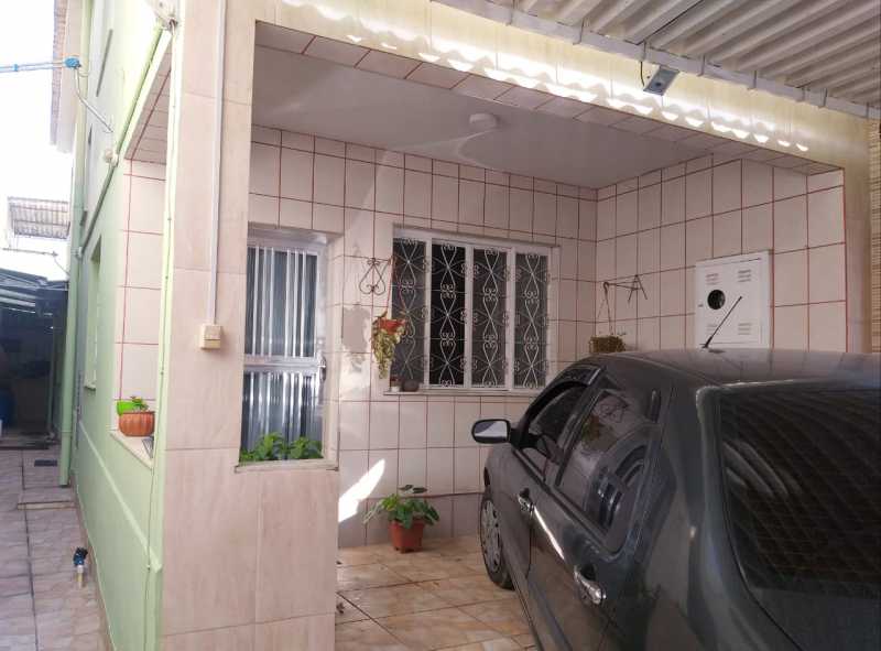 Casa à venda com 3 quartos, 145m² - Foto 2