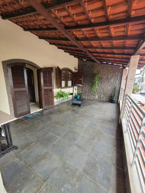 Casa de Vila à venda com 3 quartos, 181m² - Foto 10