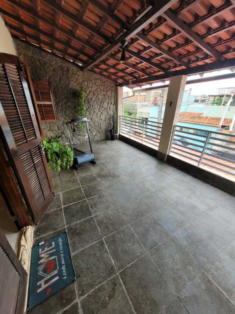 Casa de Vila à venda com 3 quartos, 181m² - Foto 12