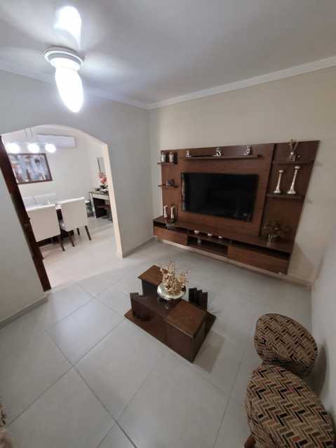 Casa de Vila à venda com 3 quartos, 181m² - Foto 6