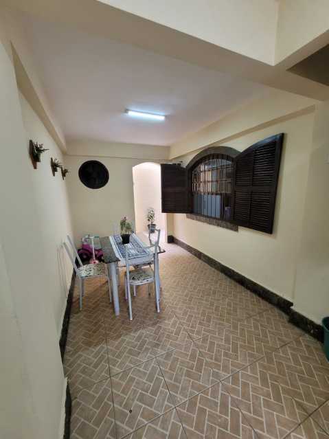 Casa de Vila à venda com 3 quartos, 181m² - Foto 28