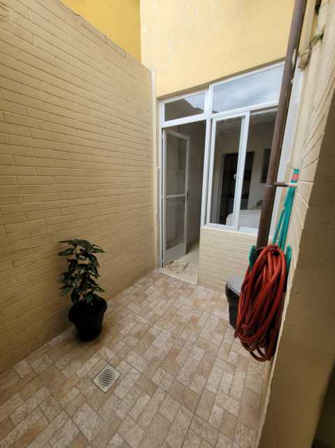 Casa de Vila à venda com 3 quartos, 181m² - Foto 29