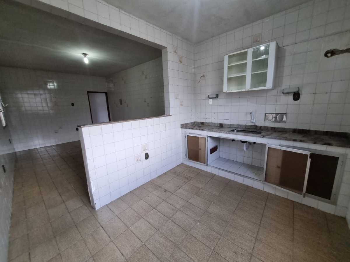 Casa à venda com 3 quartos, 200m² - Foto 16