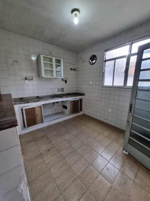 Casa à venda com 3 quartos, 200m² - Foto 15