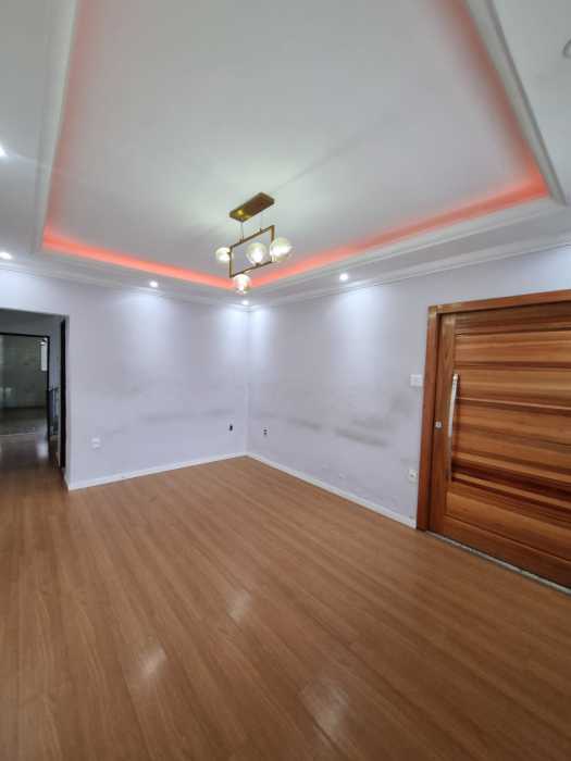 Casa à venda com 3 quartos, 200m² - Foto 9