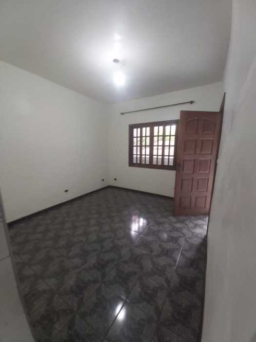 Casa à venda com 3 quartos, 77m² - Foto 2