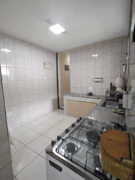 Casa à venda com 2 quartos, 85m² - Foto 13