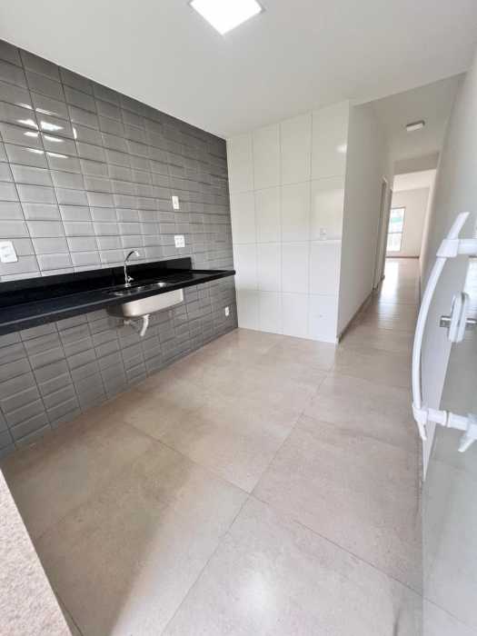 Casa à venda com 3 quartos, 97m² - Foto 8