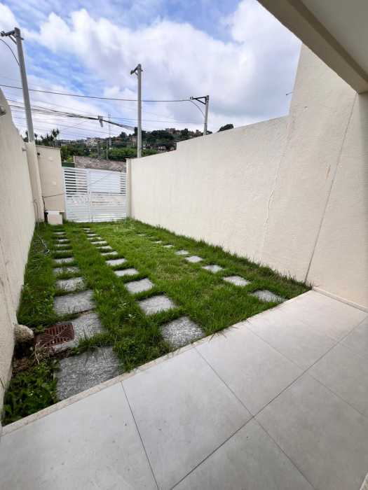 Casa à venda com 3 quartos, 97m² - Foto 4