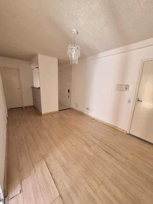 Apartamento à venda com 2 quartos, 63m² - Foto 3