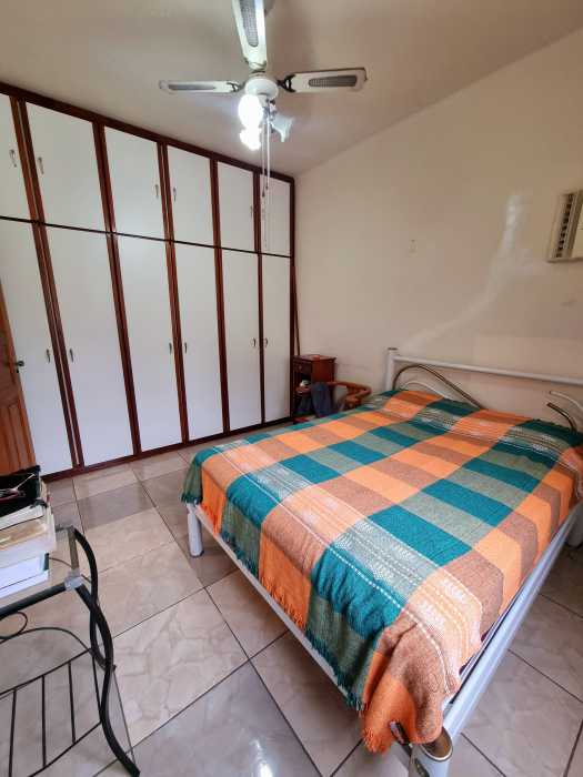 Casa à venda com 3 quartos, 300m² - Foto 7