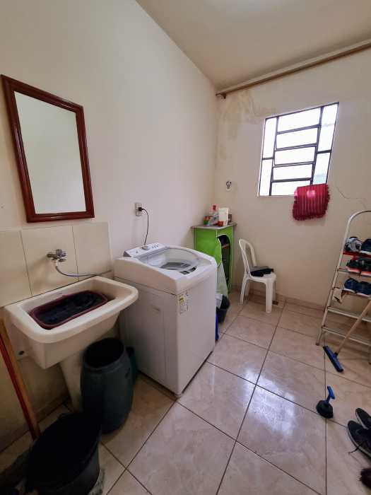 Casa à venda com 3 quartos, 300m² - Foto 13