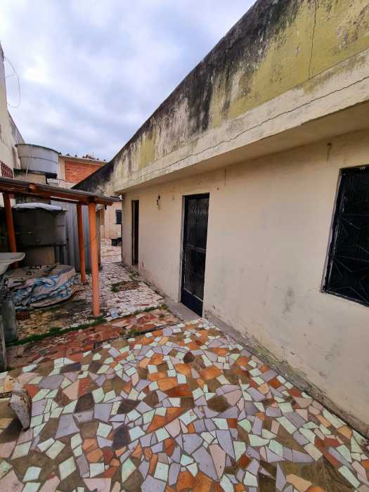 Casa à venda com 3 quartos, 300m² - Foto 5