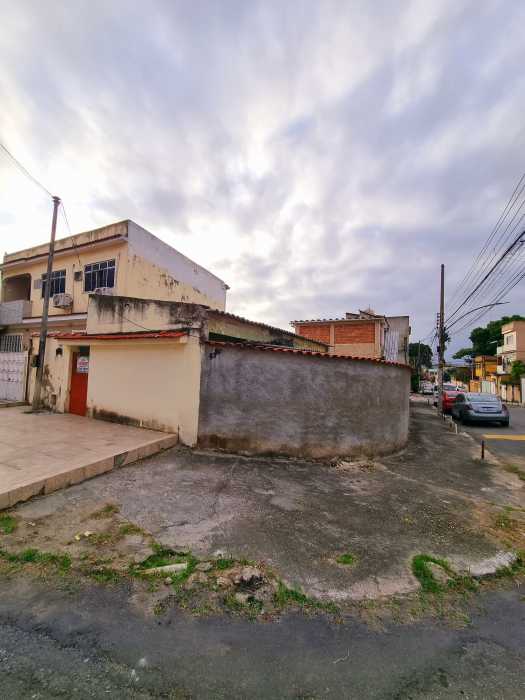 Casa à venda com 3 quartos, 300m² - Foto 3