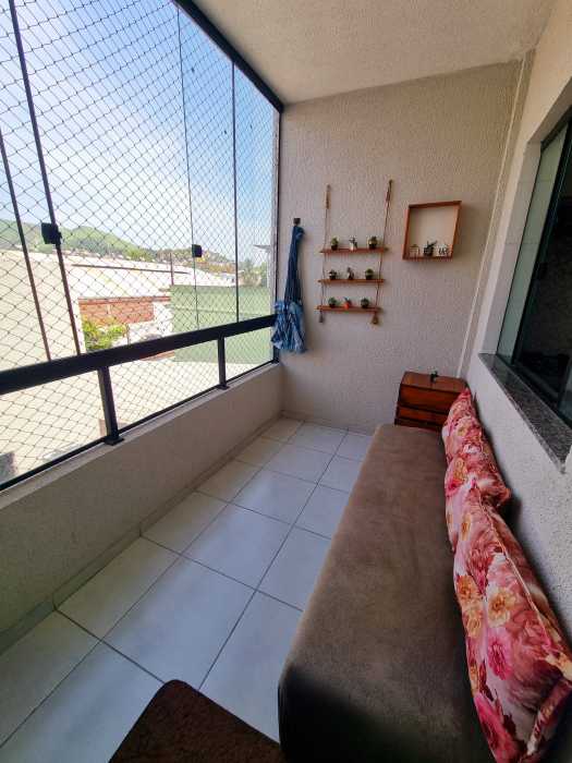 Apartamento à venda com 2 quartos, 62m² - Foto 11