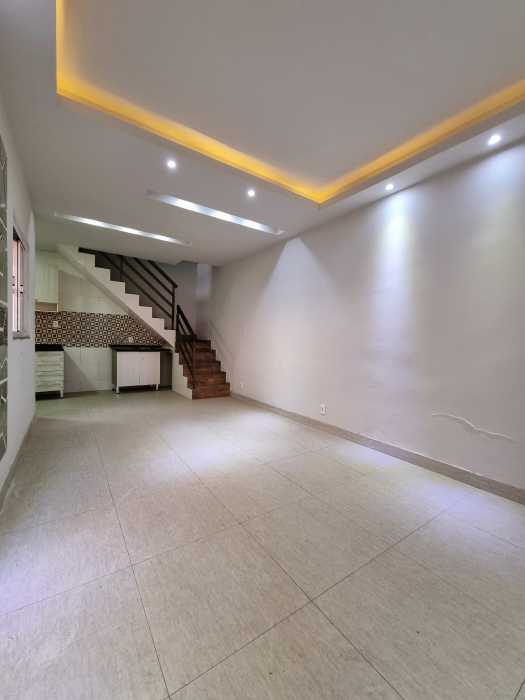 Casa de Vila à venda com 2 quartos, 47m² - Foto 6