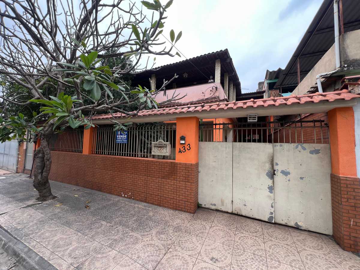 Casa à venda com 3 quartos, 275m² - Foto 2