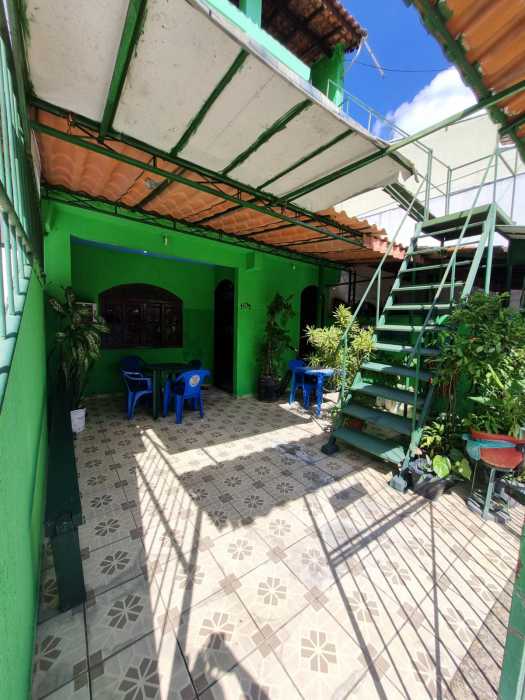 Casa de Condomínio à venda com 2 quartos, 148m² - Foto 2