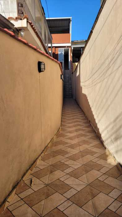 Casa à venda com 2 quartos, 81m² - Foto 2