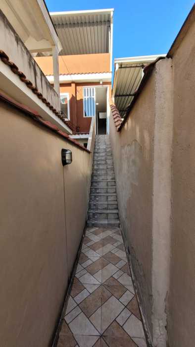 Casa à venda com 2 quartos, 81m² - Foto 3