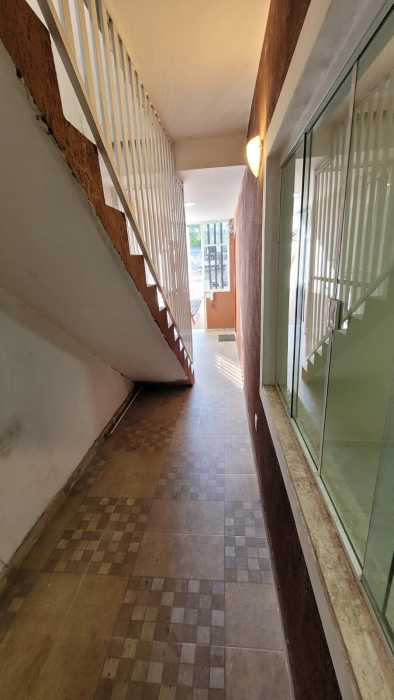 Casa à venda com 2 quartos, 81m² - Foto 4