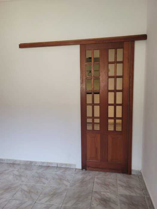 Casa para alugar com 1 quarto, 37m² - Foto 11