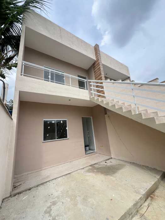 Casa à venda com 2 quartos, 70m² - Foto 2