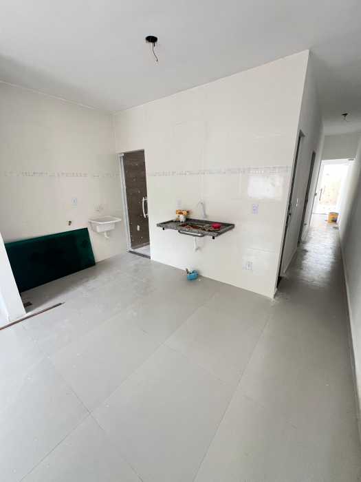 Casa à venda com 2 quartos, 70m² - Foto 8