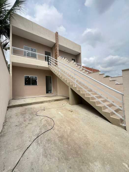 Casa à venda com 2 quartos, 70m² - Foto 1