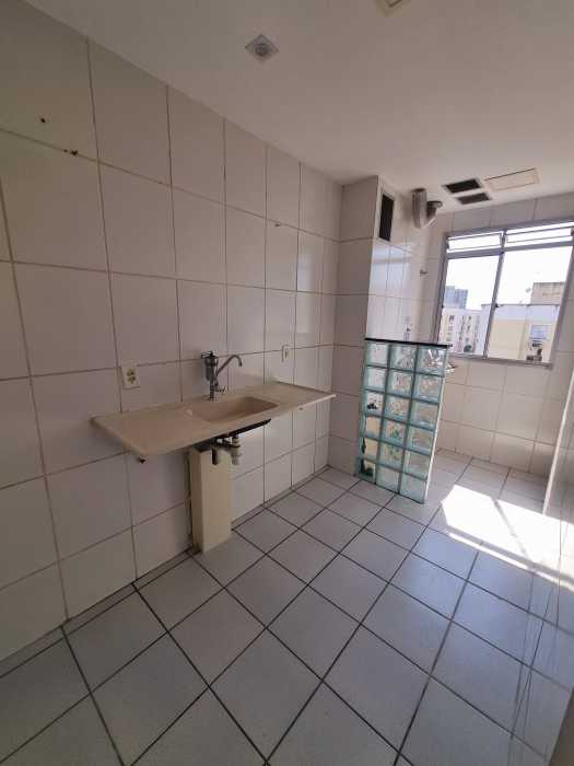 Apartamento à venda com 2 quartos, 61m² - Foto 7