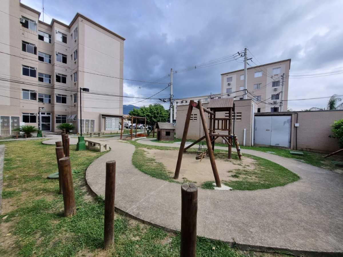Apartamento à venda com 2 quartos, 64m² - Foto 1