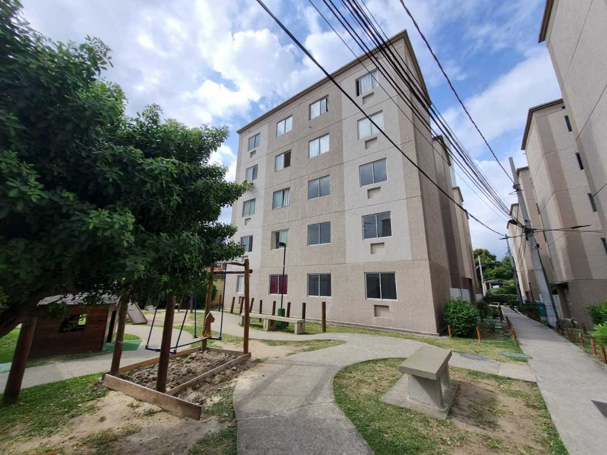 Apartamento à venda com 2 quartos, 64m² - Foto 3