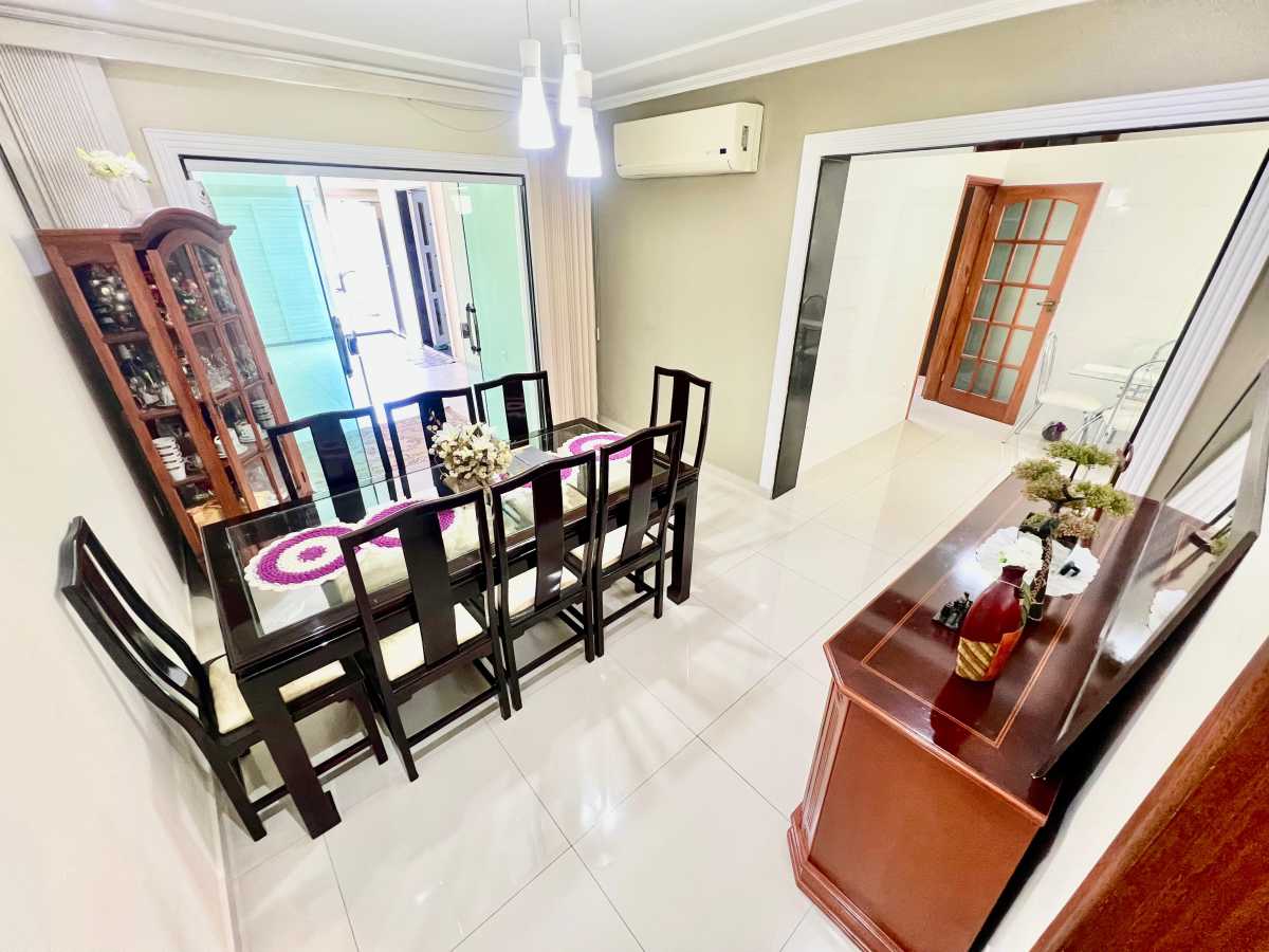 Casa, 3 quartos, 242 m² - Foto 6