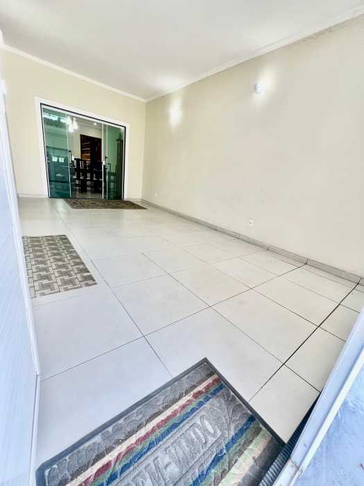 Casa, 3 quartos, 242 m² - Foto 2