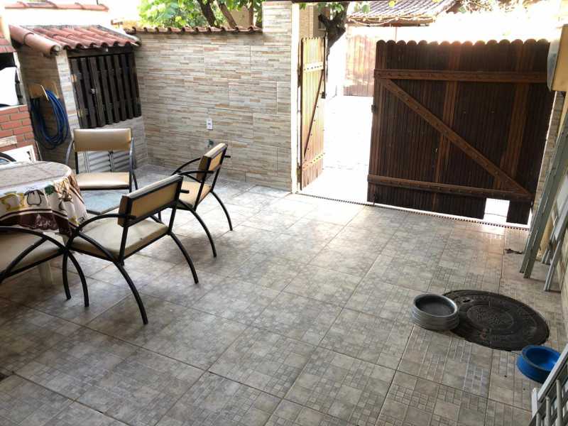 Casa de Condomínio à venda com 4 quartos, 200m² - Foto 5