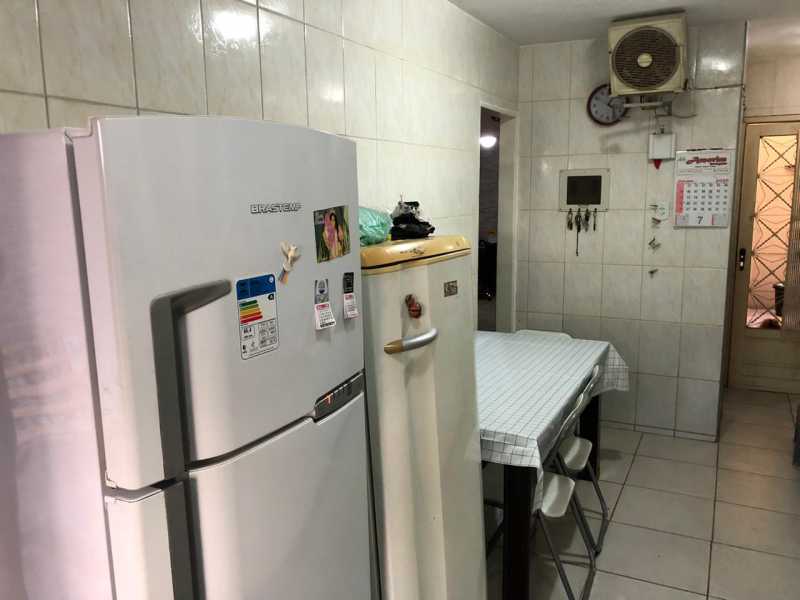 Casa de Condomínio à venda com 4 quartos, 200m² - Foto 8