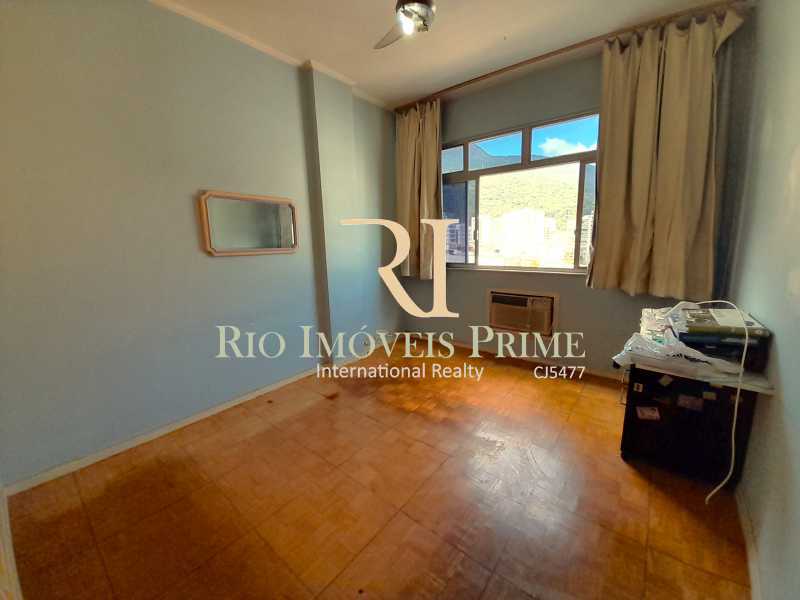 Apartamento à venda com 4 quartos, 140m² - Foto 8