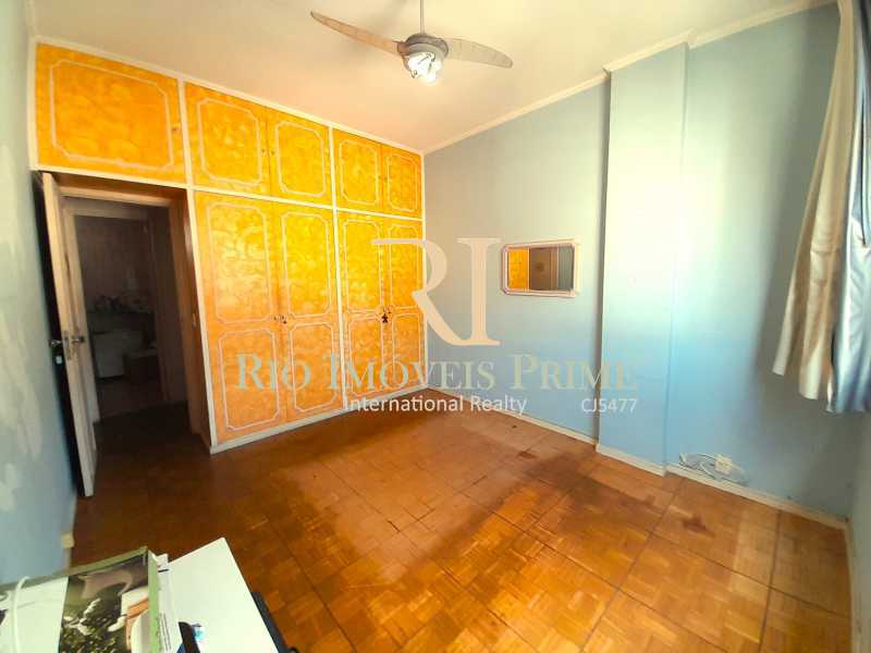 Apartamento à venda com 4 quartos, 140m² - Foto 9