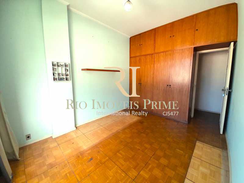 Apartamento à venda com 4 quartos, 140m² - Foto 11