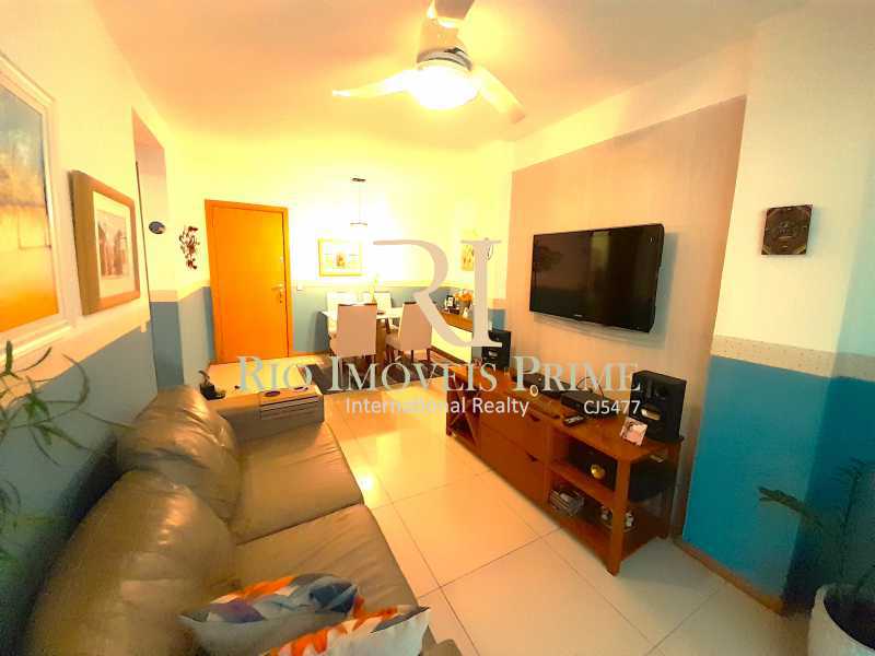 Apartamento à venda com 3 quartos, 86m² - Foto 2