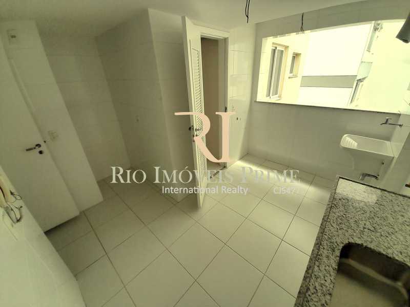 Apartamento à venda com 3 quartos, 97m² - Foto 16