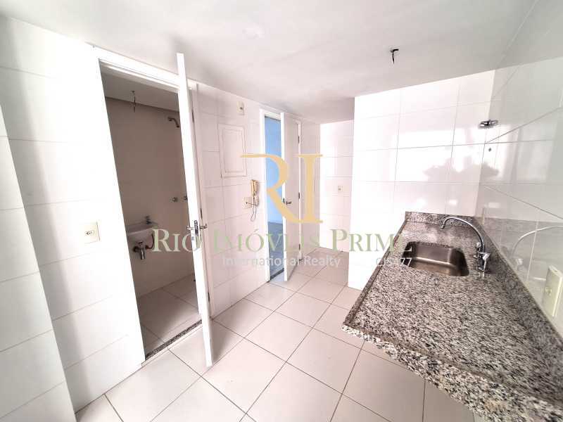 Apartamento à venda com 3 quartos, 94m² - Foto 14