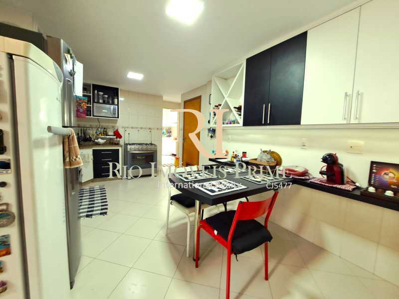 Cobertura à venda com 3 quartos, 188m² - Foto 17