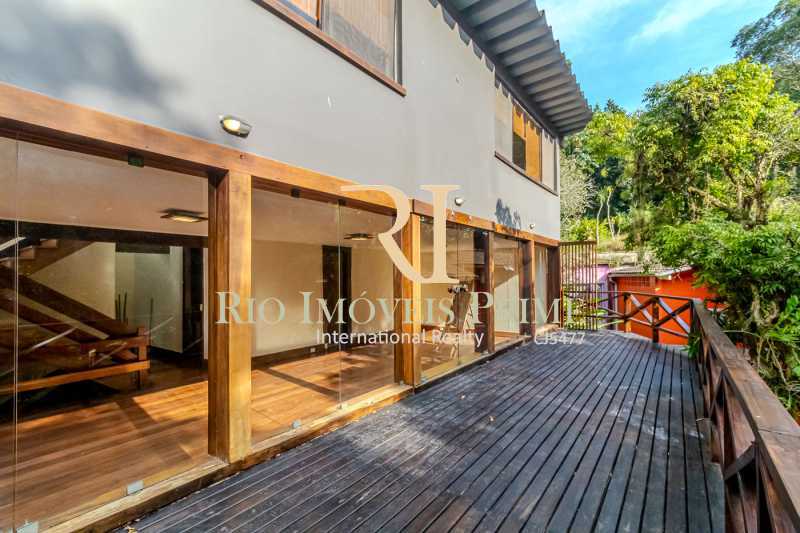 Casa de Condomínio à venda com 5 quartos, 384m² - Foto 19