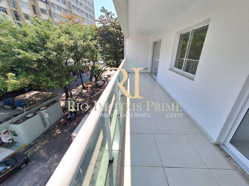 Apartamento à venda com 3 quartos, 94m² - Foto 2