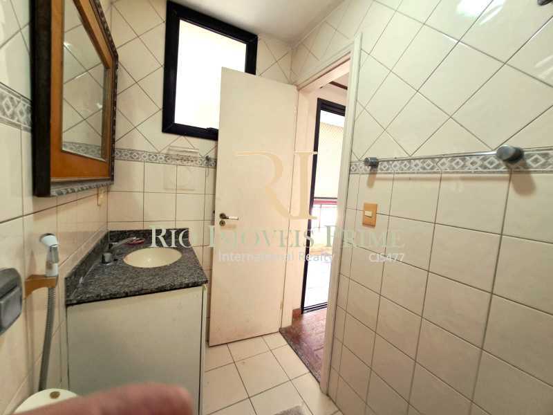 Cobertura à venda e aluguel com 3 quartos, 185m² - Foto 6